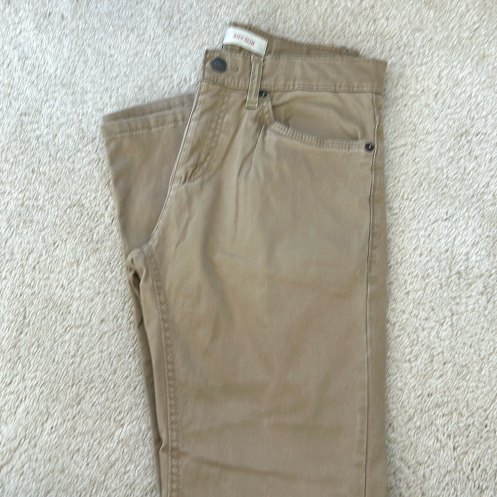 Boys Levi’s khaki pants size 16 reg 28w 28L 511 slim